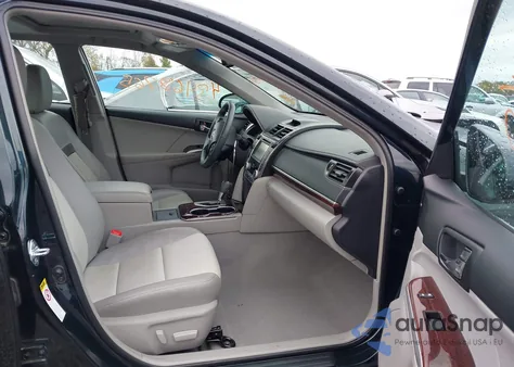 2012 Toyota Camry Xle V6 z USA, uszkodzony, nr VIN 4T1BK1FK5CU010677